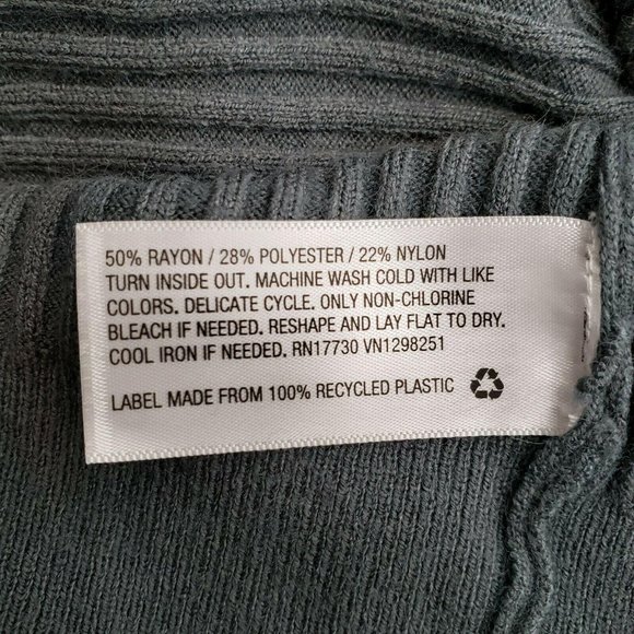 A New Day Casual Fit Front Cardigan Sweater Large NWT - Picture 7 of 7